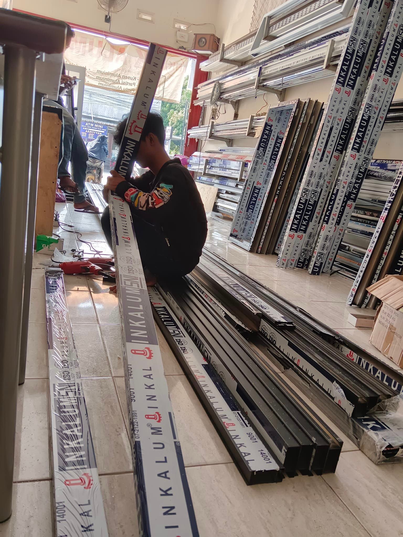 Background Services HK Aluminium