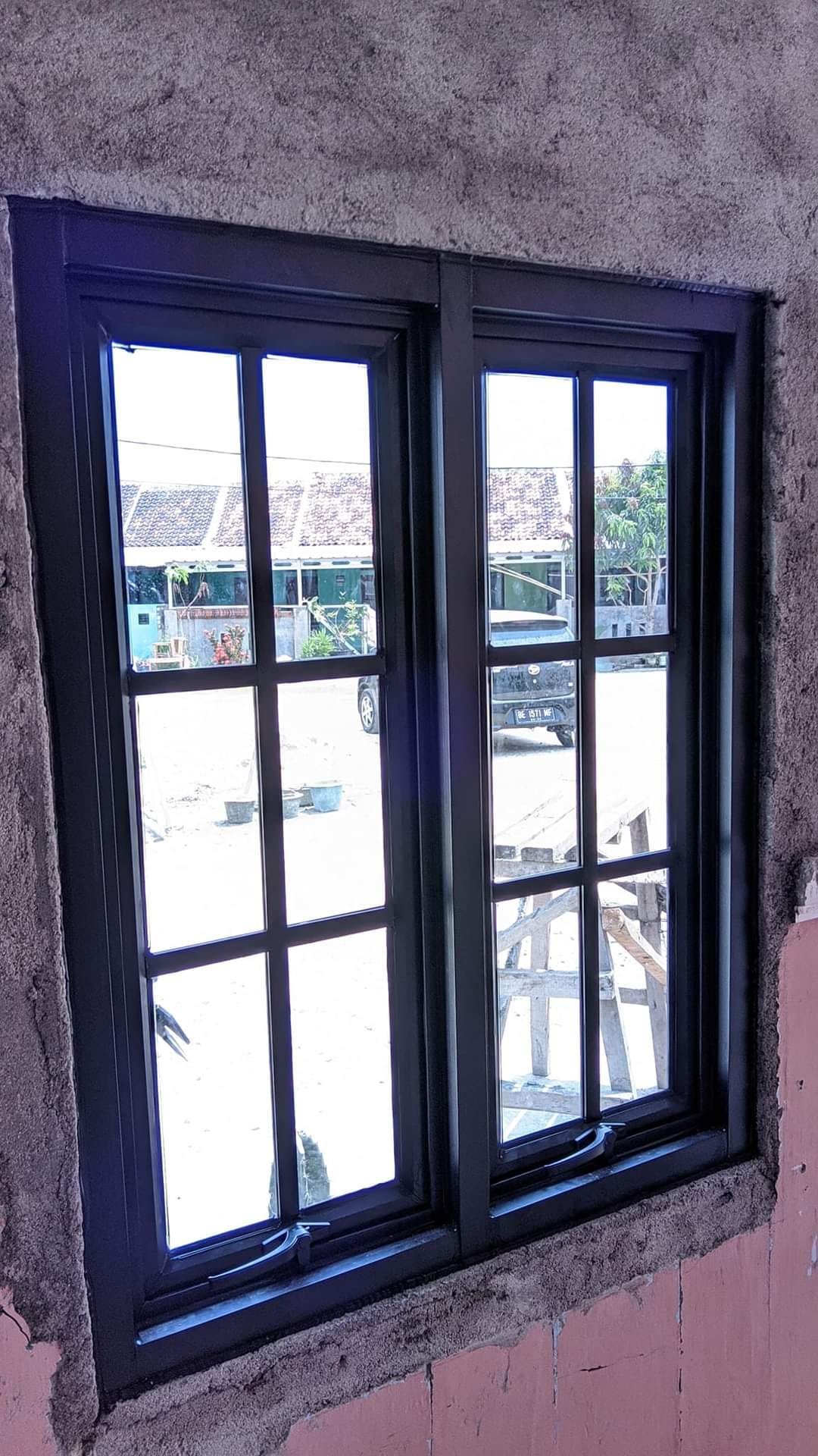 background portfolio HK Aluminium