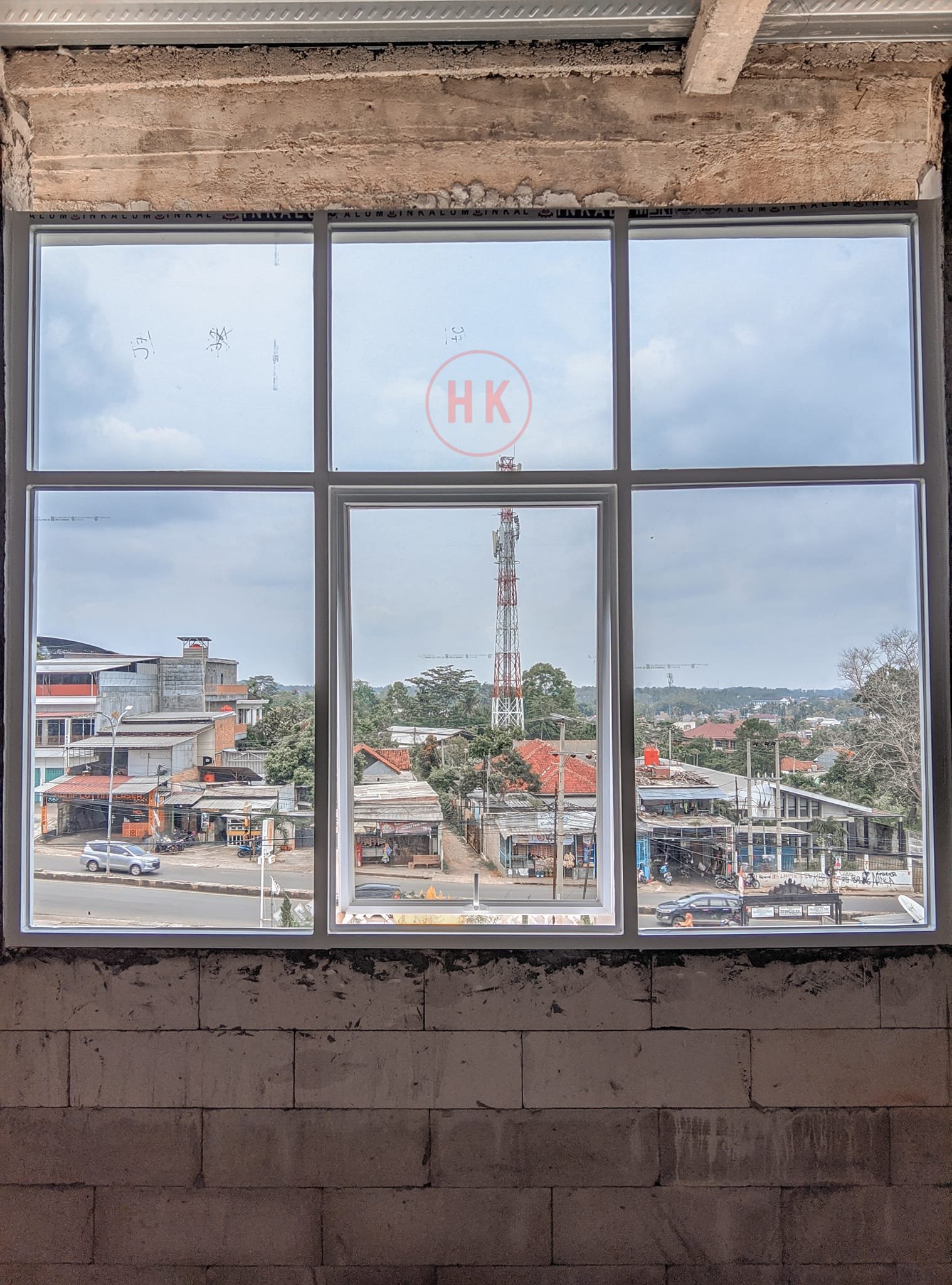 Background Contact HK Aluminium