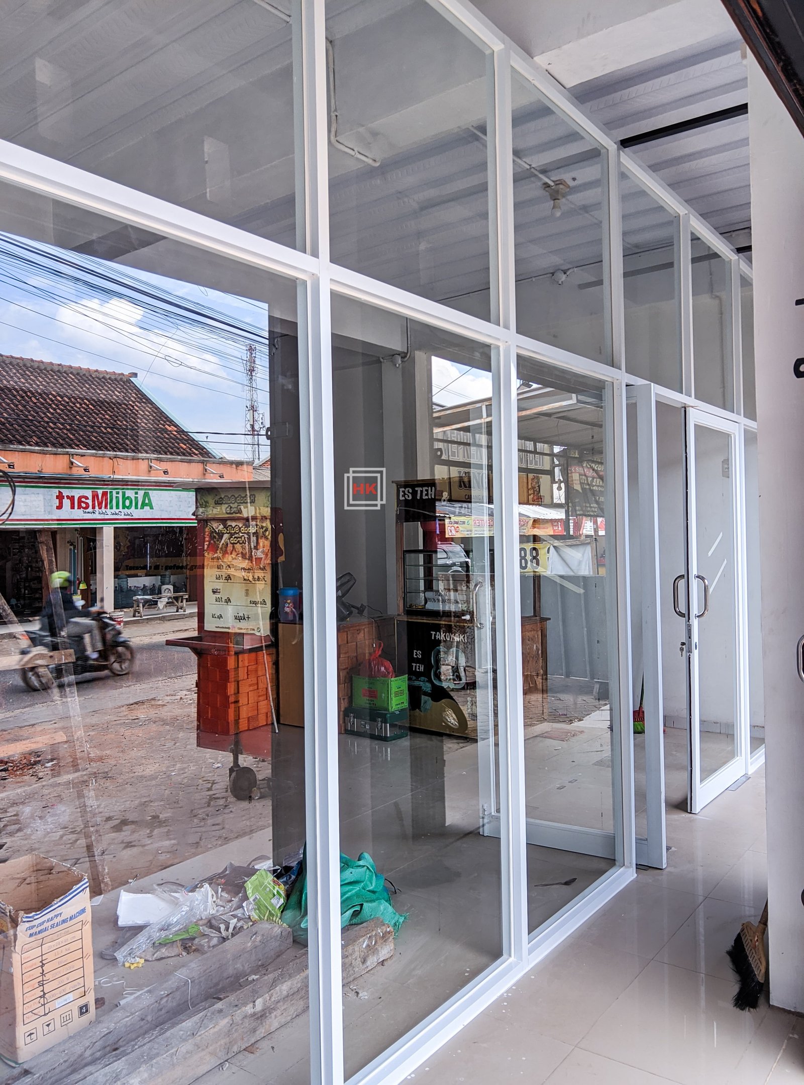 Partisi Kaca & Pintu Swing🔥