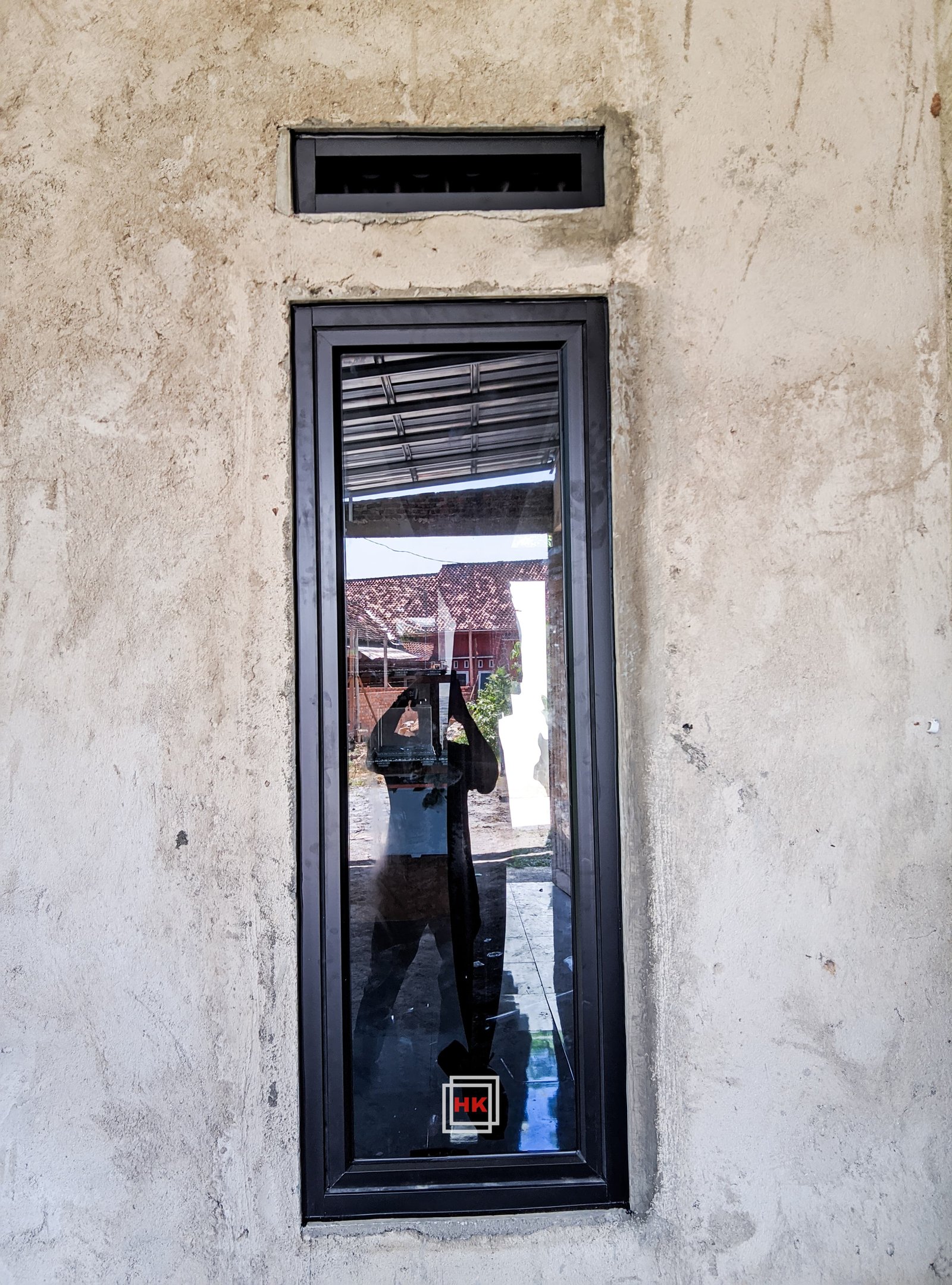 Jendela Single Jungkit