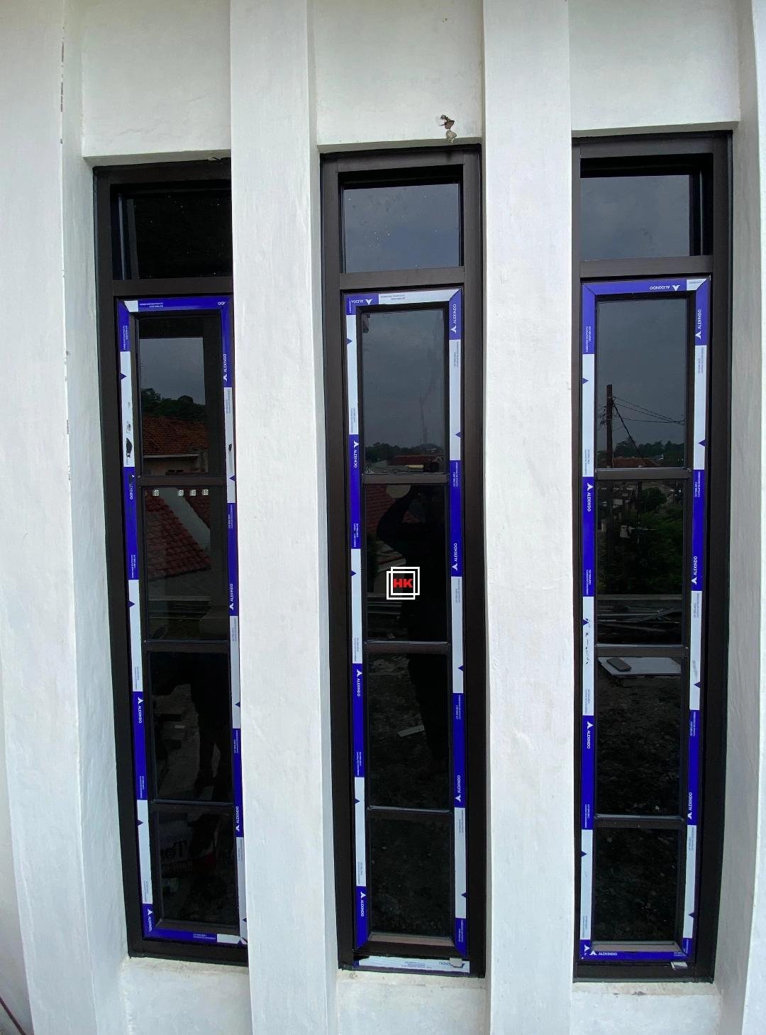 Jendela Jungkit + Kaca Mati