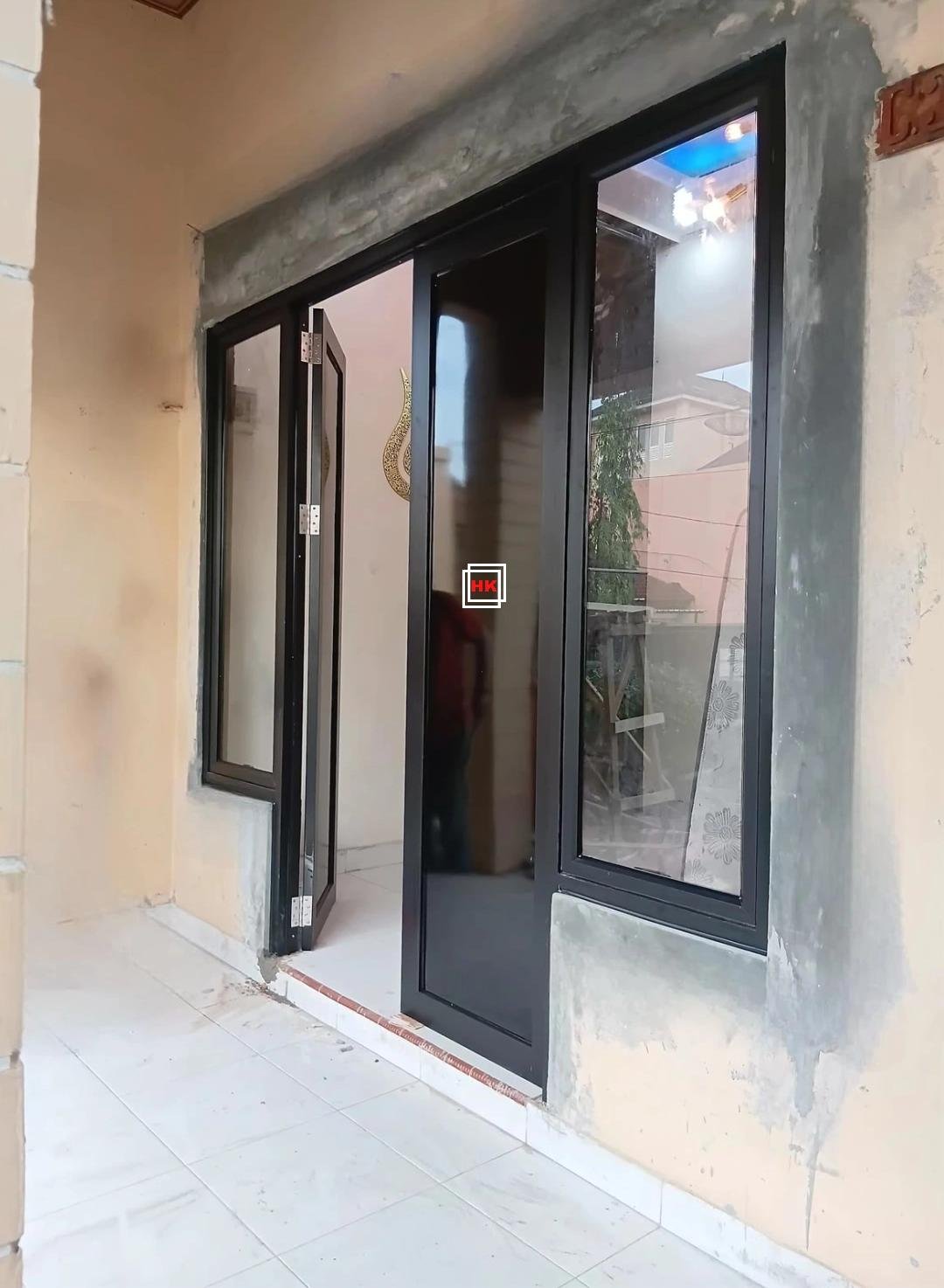 Pintu Double + Jendela Gendong